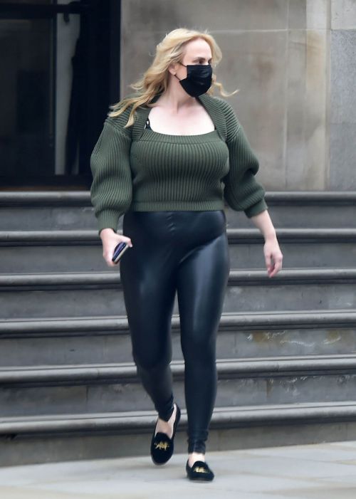 Rebel Wilson is Leaving Her Hotel in London 03/24/2021 3