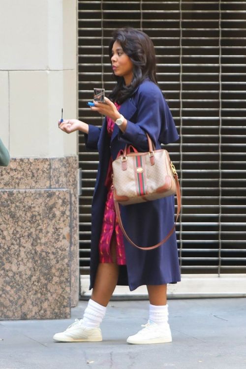 Regina Hall Spotted on the Set of Black Monday in Los Angeles 03/24/2021 2