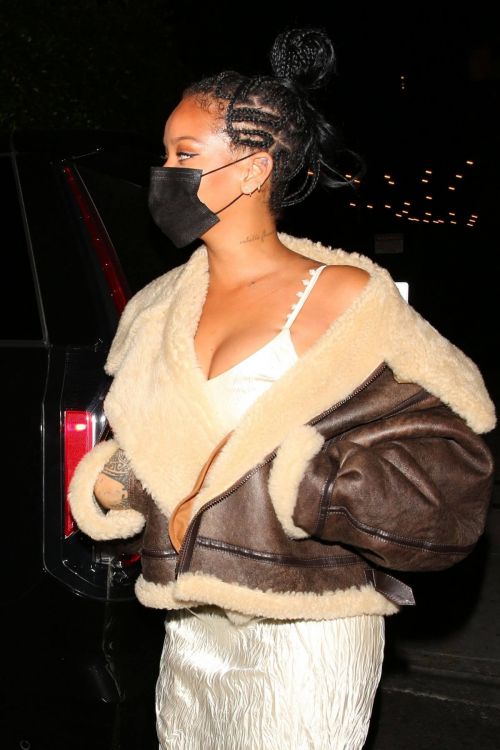 Rihanna is Leaving Nobu in West Hollywood 03/23/2021 6