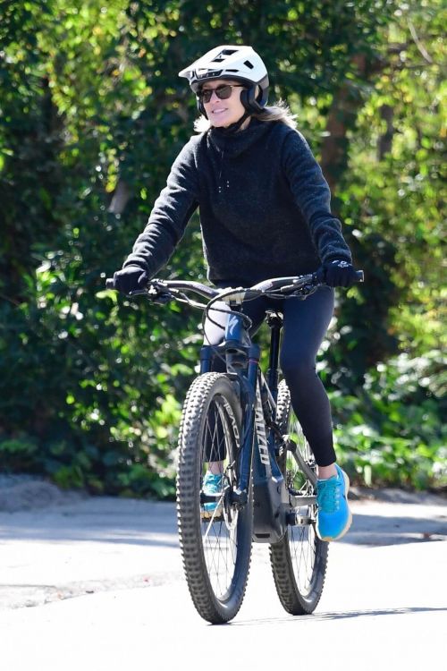Robin Wright Out and About for a Bike Ride in Brentwood 03/21/2021 2