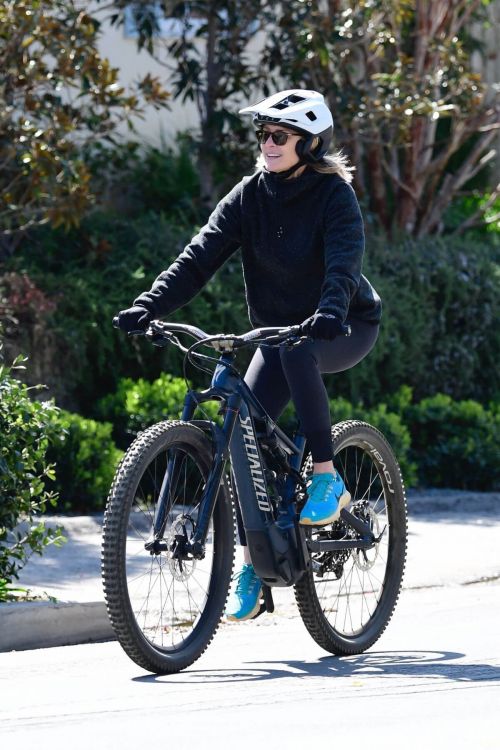 Robin Wright Out and About for a Bike Ride in Brentwood 03/21/2021 6
