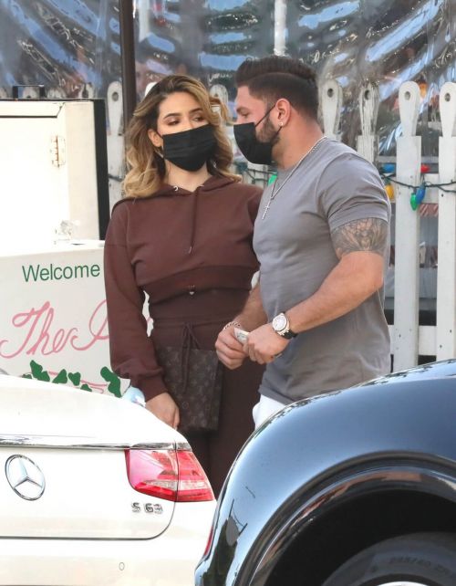 Saffire Matos Spotted at The Ivy in West Hollywood 03/20/2021 5