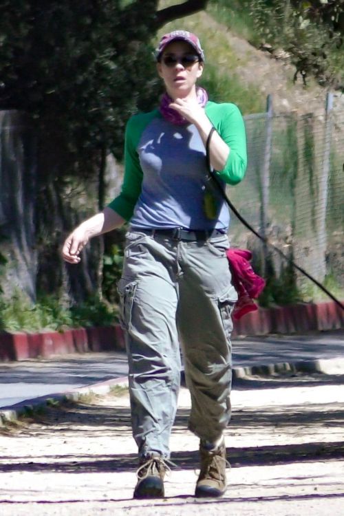 Sarah Silverman Day Out with Her Dog in Los Feliz 03/22/2021 6