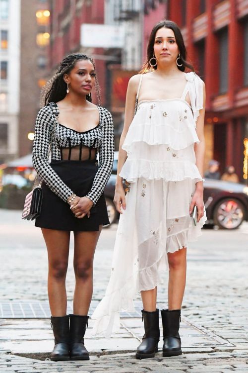Savannah Lee Smith and Zion Moreno Seen on the Set of Gossip Girl Reboot 03/25/2021 7