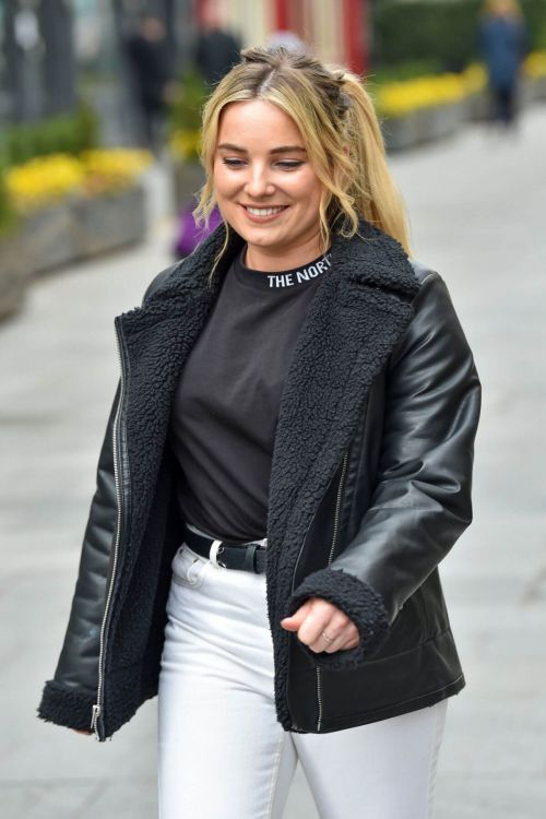 Sian Welby is Seen Leaving Capital Radio Breakfast Show in London 03/24/2021 6