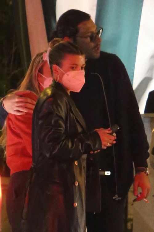 Sofia Richie Night Out for Dinner in West Hollywood 03/25/2021 3