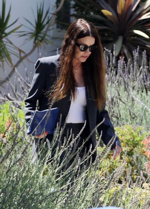 American Model Janice Dickinson seen in Black Outfits Out in Los Angeles 06/30/2021 3