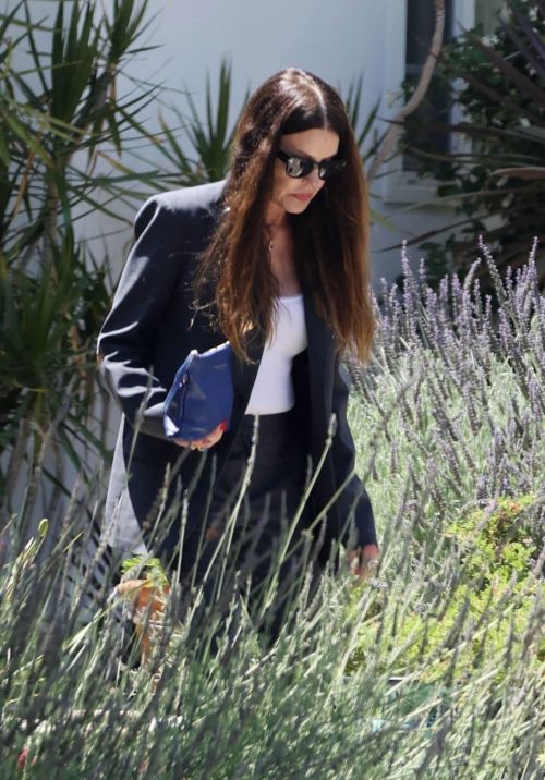 American Model Janice Dickinson seen in Black Outfits Out in Los Angeles 06/30/2021 4