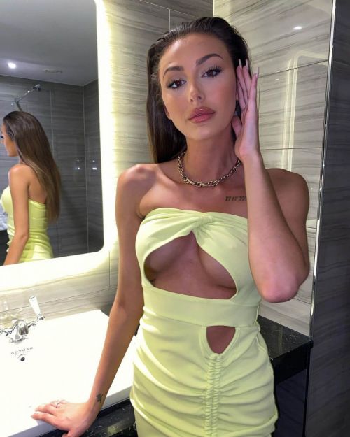 Chloe Veitch in Light Yellow Outfit - Instagram Photos 06/30/2021