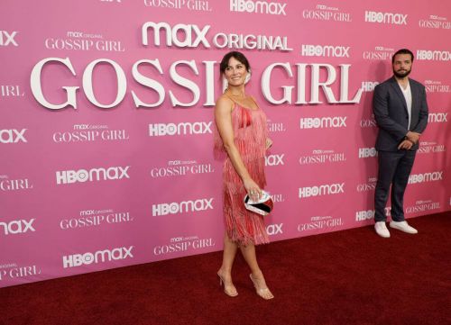 Laura Benanti attends Gossip Girl Premiere at Spring Studios in New York 06/30/2021 1