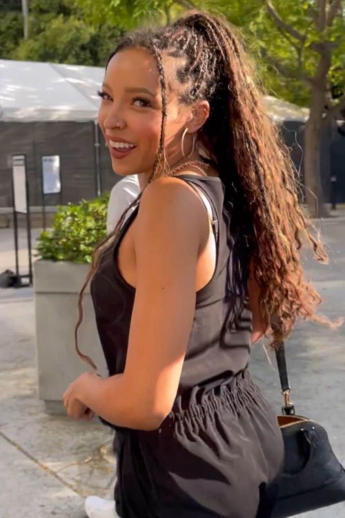 Tinashe Arrives at Clippers Game at Staples Center in Los Angeles 06/30/2021 3