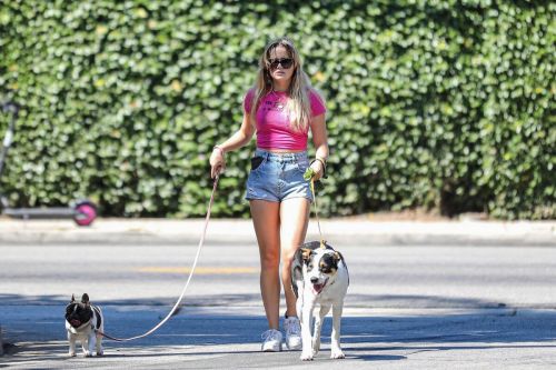 Ava Phillippe in Denim Shorts and Pink Top Out with her Dogs in Brentwood 08/03/2021 2