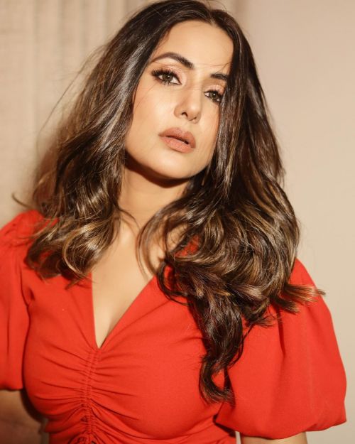 Hina Khan wears Swatee Singh Designer Outfit During Photoshoot 08/02/2021 5
