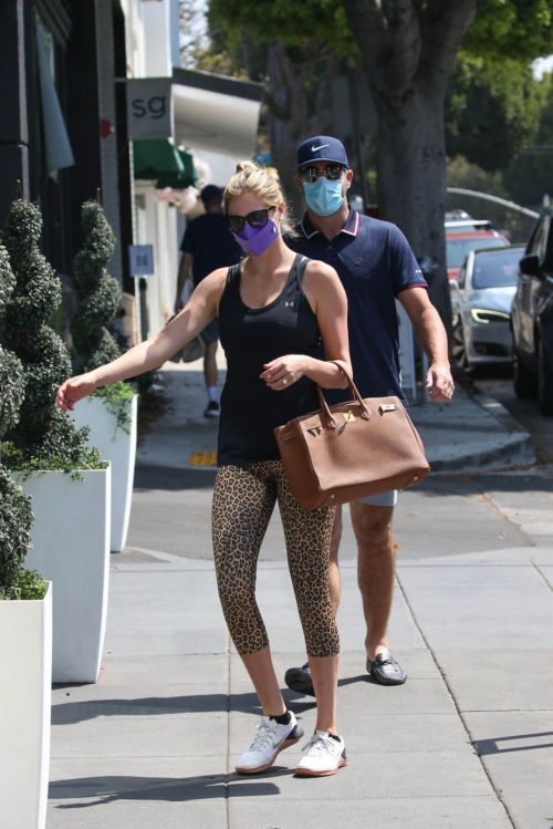Kate Upton and Her Husband Justin Verlander Out in Santa Monica 08/03/2021 1