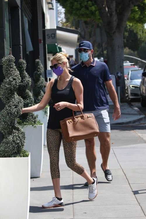 Kate Upton and Her Husband Justin Verlander Out in Santa Monica 08/03/2021 5