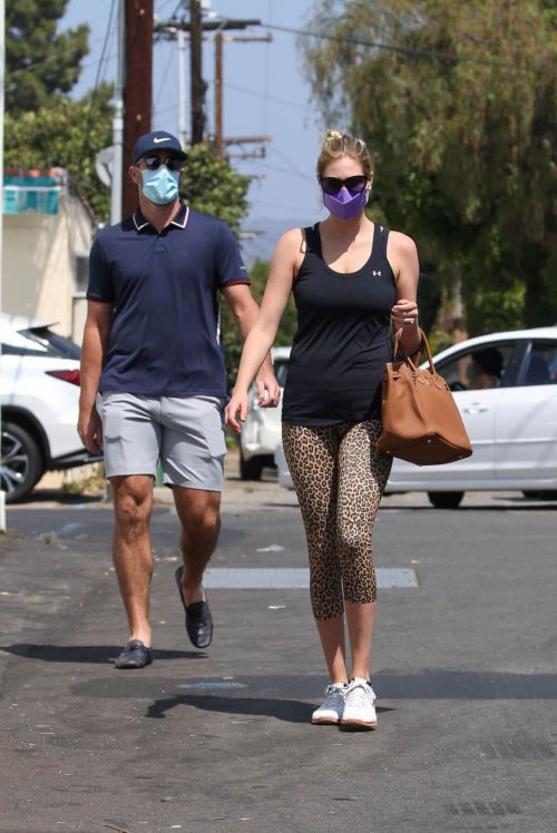 Kate Upton and Her Husband Justin Verlander Out in Santa Monica 08/03/2021 7