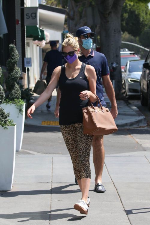 Kate Upton and Her Husband Justin Verlander Out in Santa Monica 08/03/2021 2