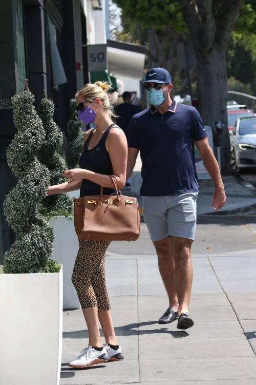 Kate Upton and Her Husband Justin Verlander Out in Santa Monica 08/03/2021 11
