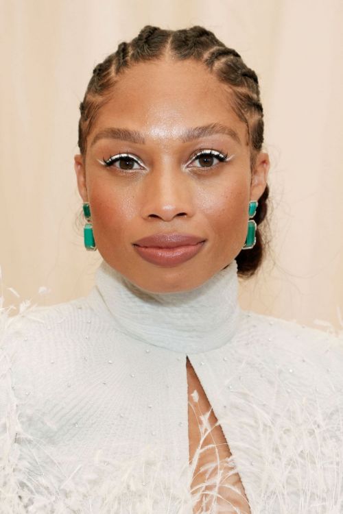 Allyson Felix Makes Met Gala Debut In Fendi Gown in New York 09/13/2021 2
