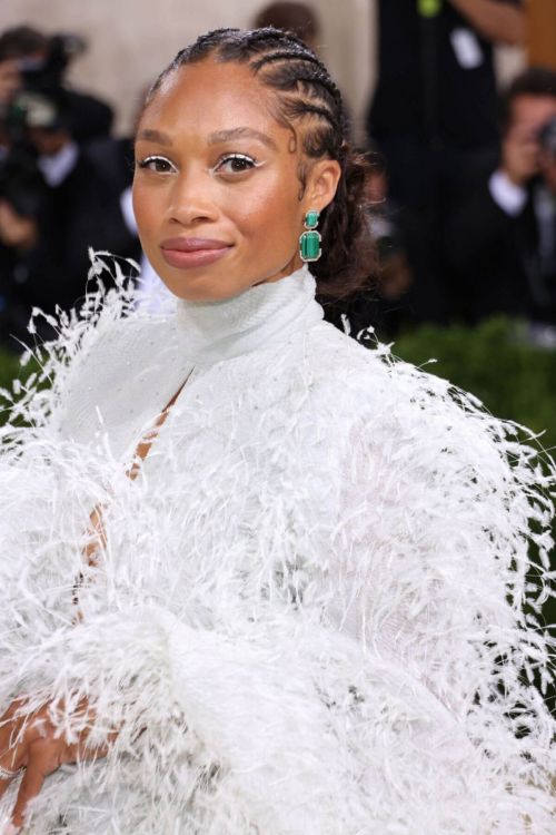 Allyson Felix Makes Met Gala Debut In Fendi Gown in New York 09/13/2021 6