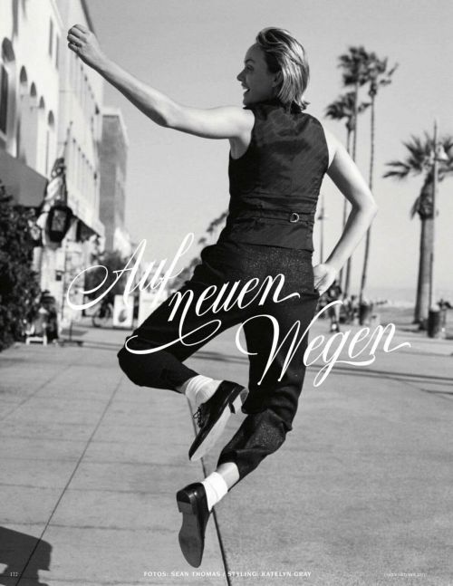 Amber Valletta Photoshoot for Vogue Magazine, Germany October 2021 1