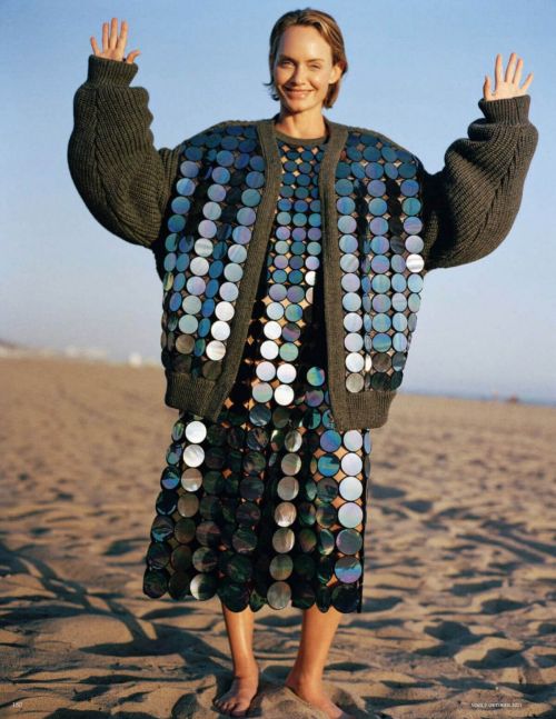 Amber Valletta Photoshoot for Vogue Magazine, Germany October 2021 4