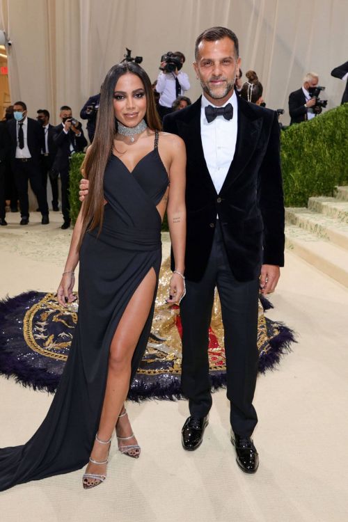 Anitta and Alexandre Birman in Black Matching Outfit at 2021 Met Gala 09/13/2021