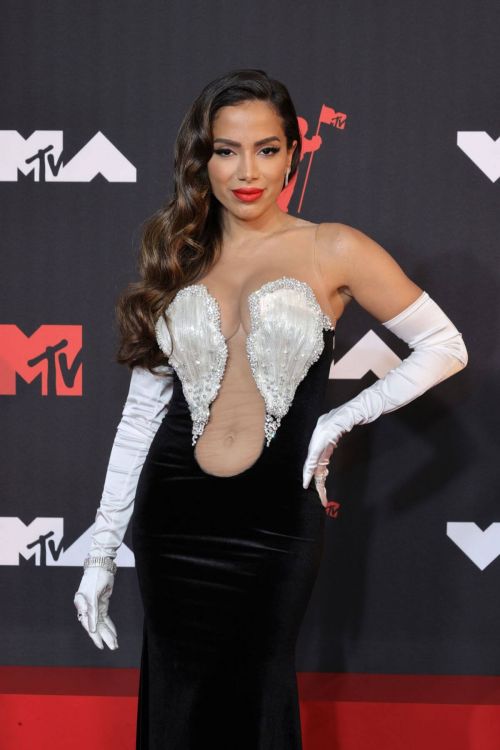 Anitta in Sizzling Dress at 2021 MTV Video Music Awards 09/12/2021