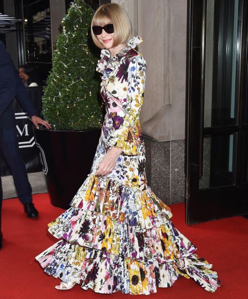 Anna Wintour in Floral Dress Heading to 2021 Met Gala 09/13/2021