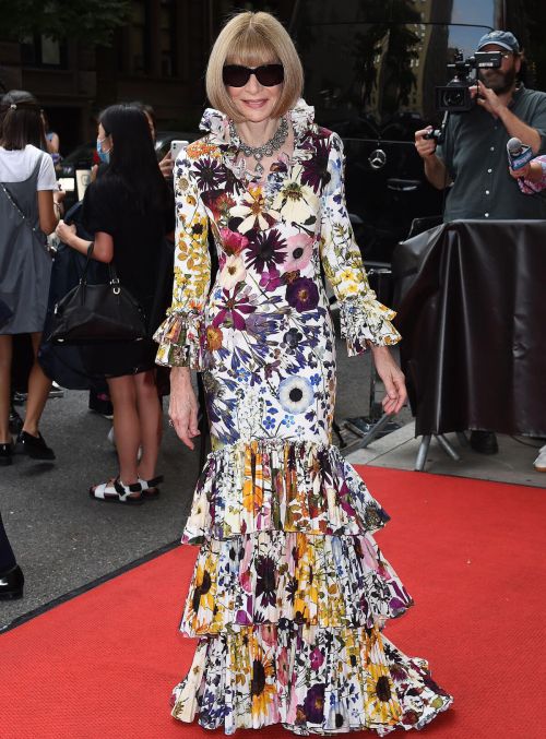 Anna Wintour in Floral Dress Heading to 2021 Met Gala 09/13/2021 2