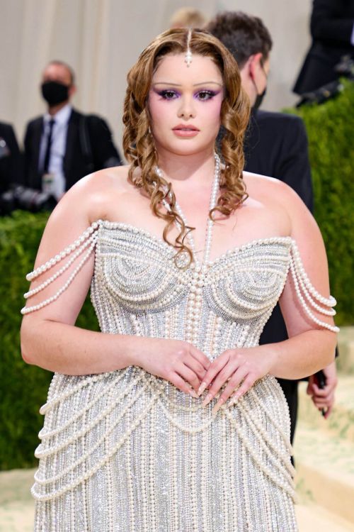 Barbie Ferreira Attends 2021 Met Gala in New York 09/13/2021 2