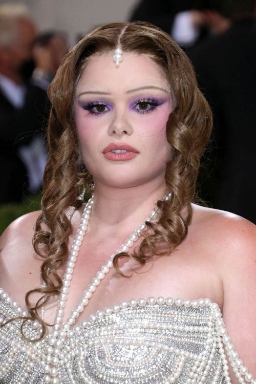 Barbie Ferreira Attends 2021 Met Gala in New York 09/13/2021 4