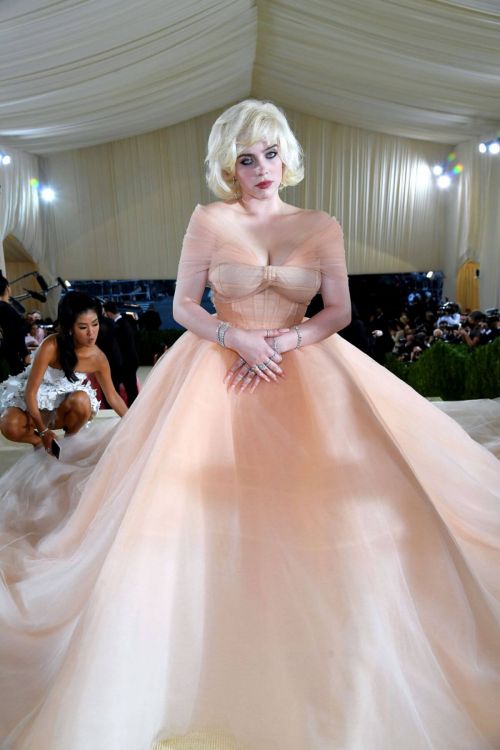 Billie Eilish Princess Look at 2021 Met Gala in New York 09/13/2021 1