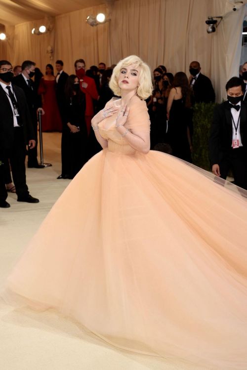 Billie Eilish Princess Look at 2021 Met Gala in New York 09/13/2021 3