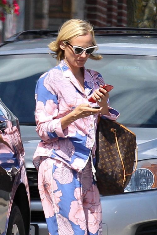 Diane Kruger Out and About in East Greenwich at Rhode Island 09/13/2021 6