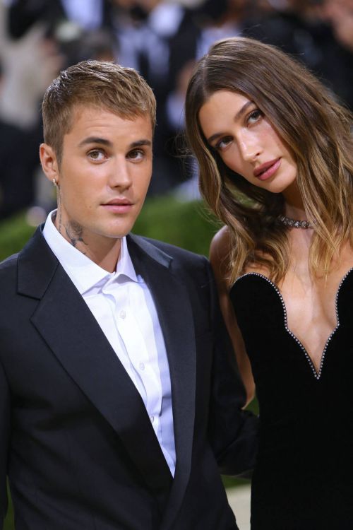 Hailey Bieber and Justin Bieber Walked on the Met Gala 2021 Red Carpet 09/13/2021 13