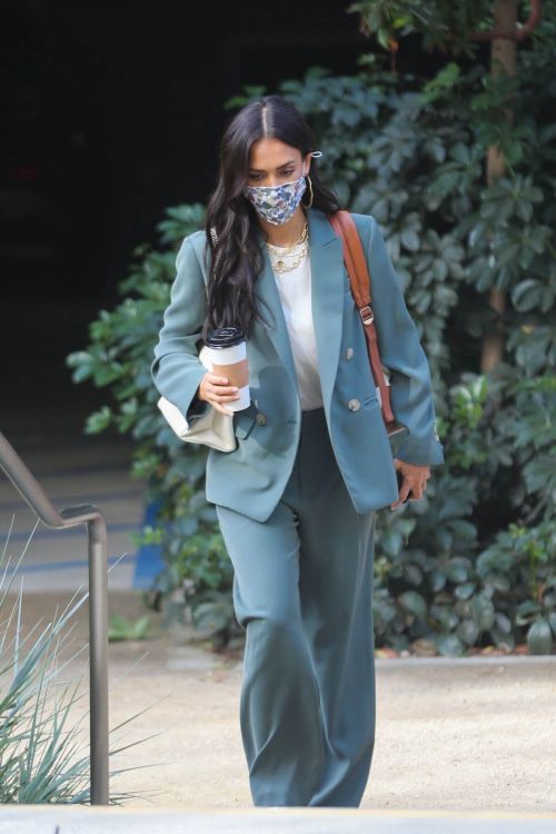 Jessica Alba at The Honest Company Offices in Playa Vista 09/14/2021