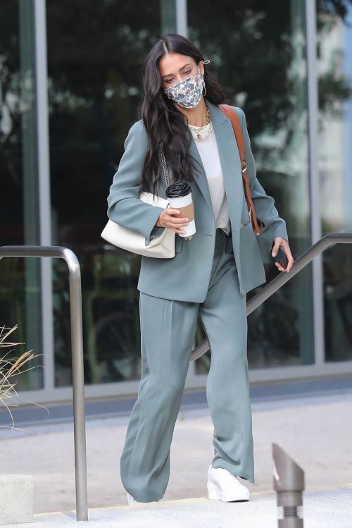 Jessica Alba at The Honest Company Offices in Playa Vista 09/14/2021 3