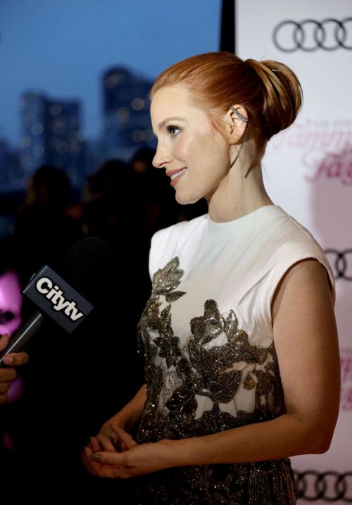 Jessica Chastain at The Eyes of Tammy Faye Premiere at Princess of Wales Theatre 09/12/2021 5