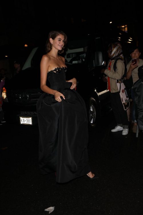 Kaia Gerber Returns to Her Hotel from Met Gala 2021 in New York 09/13/2021 3