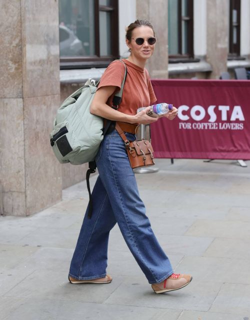 Kara Tointon Steps Out in London 09/12/2021 1
