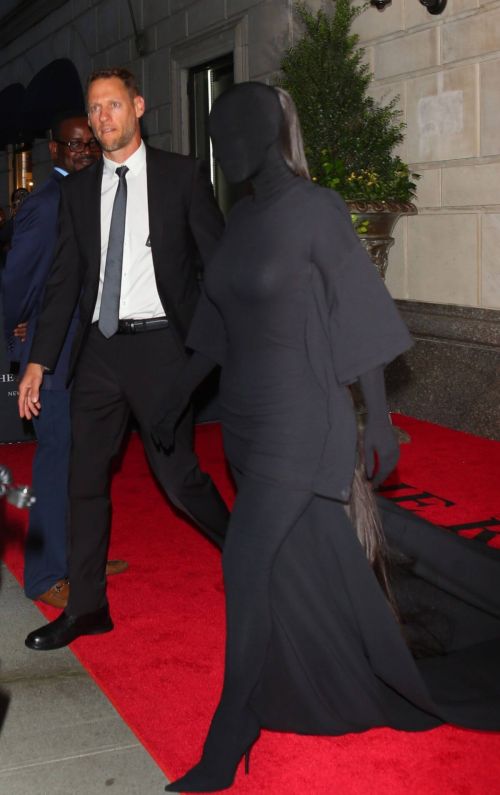 Kim Kardashian in Balenciaga Dress Arrives at The Met Gala in 2021 5