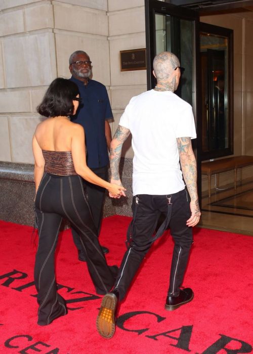 Kourtney Kardashian and Travis Barker Arrives at Ritz-Carlton Hotel in New York 09/13/2021 6