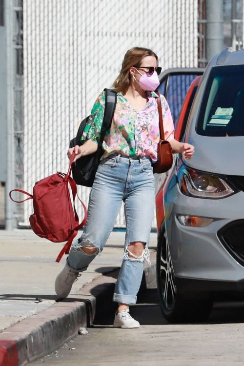 Kristen Bell Day Out for Shopping in Los Angeles 09/14/2021 2