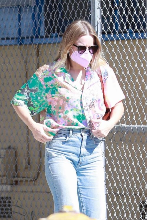 Kristen Bell Day Out for Shopping in Los Angeles 09/14/2021 4