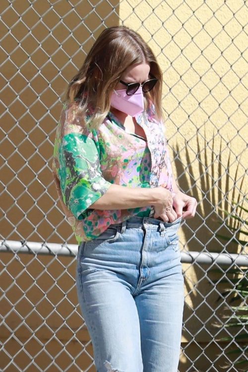 Kristen Bell Day Out for Shopping in Los Angeles 09/14/2021 5