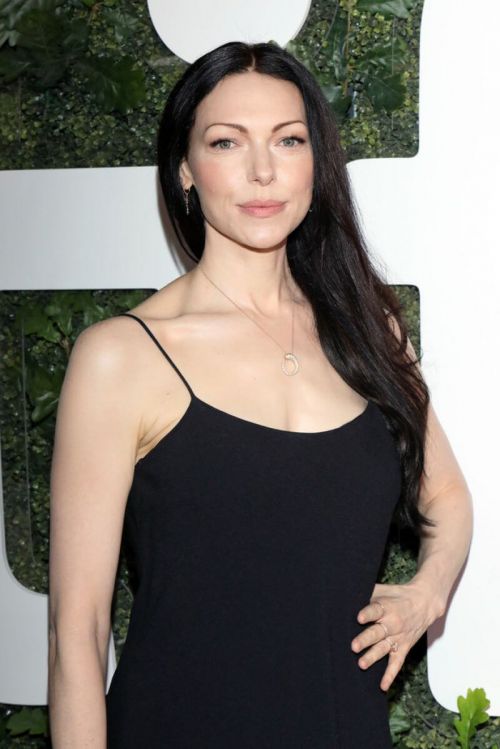 Laura Prepon Attends The Survivor Premiere at 2021 Toronto International Film Festival 09/13/2021 4