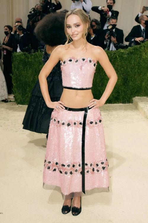 Lily-Rose Depp Attends 2021 Met Gala in New York 09/13/2021 13