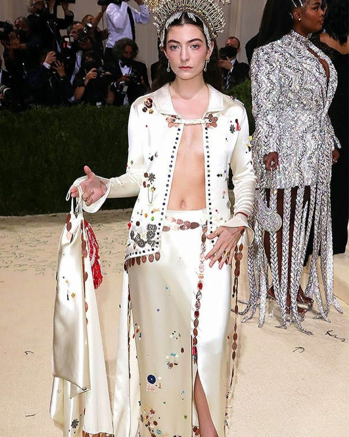 Lorde Attends 2021 Met Gala in New York 09/13/2021