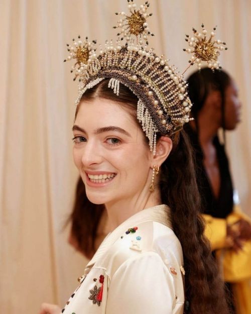 Lorde Attends 2021 Met Gala in New York 09/13/2021 3